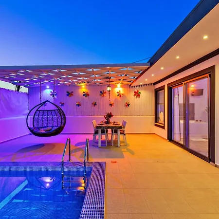 2 Bedroom In Uzumlu - Private Pool,garden And Jacuzzi Vila Kalkan