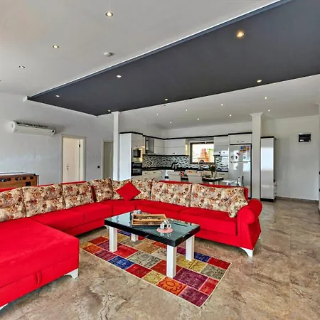 Vila 2 Bedroom In Uzumlu - Private Pool,garden And Jacuzzi Kalkan