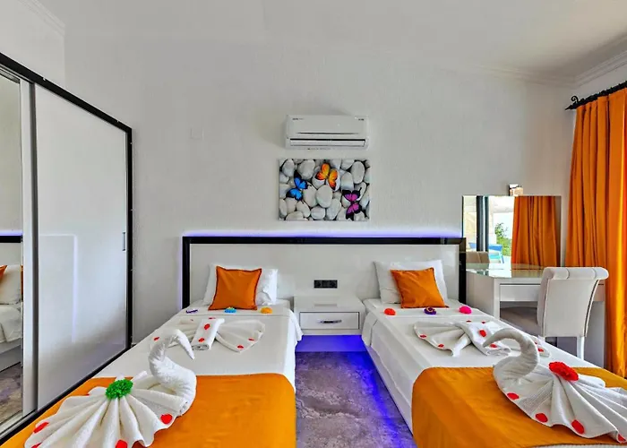 2 Bedroom In Uzumlu - Private Pool,garden And Jacuzzi Villa