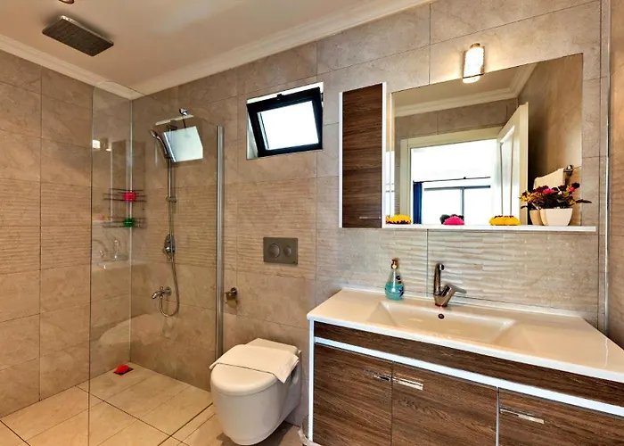 Villa 2 Bedroom In Uzumlu - Private Pool,garden And Jacuzzi Kalkan