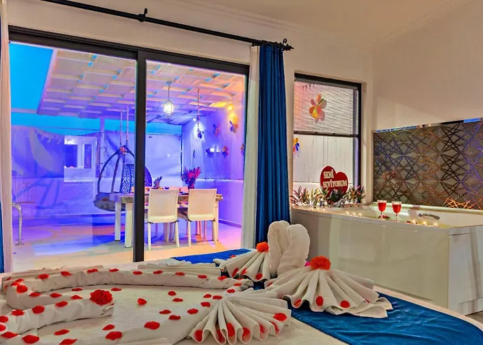 2 Bedroom In Uzumlu - Private Pool,garden And Jacuzzi *