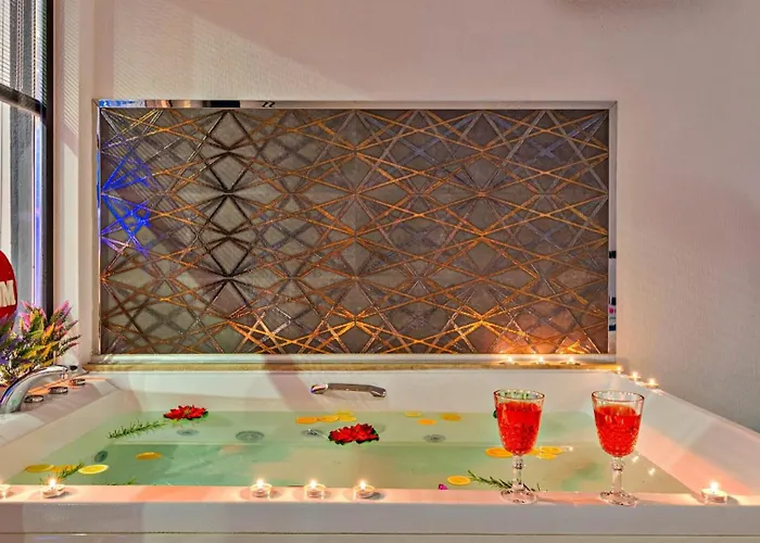 2 Bedroom In Uzumlu - Private Pool,garden And Jacuzzi