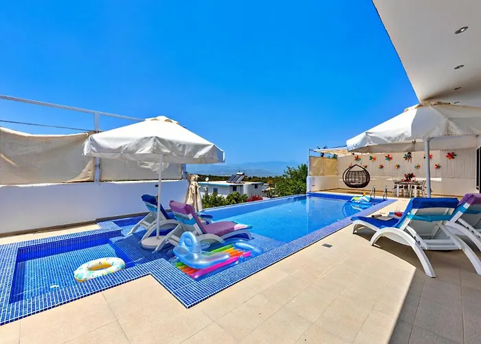 2 Bedroom In Uzumlu - Private Pool,garden And Jacuzzi Villa