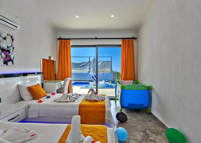 2 Bedroom In Uzumlu - Private Pool,garden And Jacuzzi Villa *