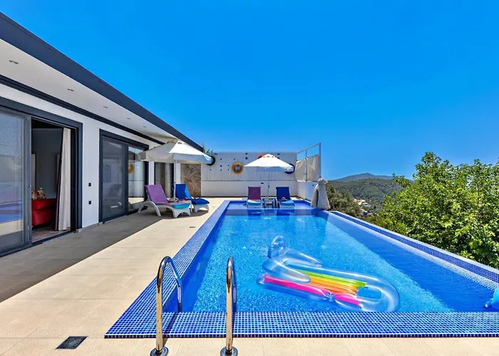 2 Bedroom In Uzumlu - Private Pool,garden And Jacuzzi Villa Kalkan