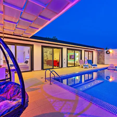 Uzumlu Village 2 Bedroom 2200 Kalkan