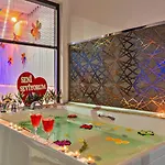 Vilă 2 Bedroom In Uzumlu - Private Pool,garden&jacuzzi