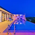 2 Bedroom In Uzumlu - Private Pool,garden&jacuzzi * Kalkan