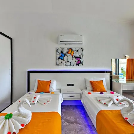 2 Bedroom In Uzumlu - Private Pool,garden&jacuzzi Villa