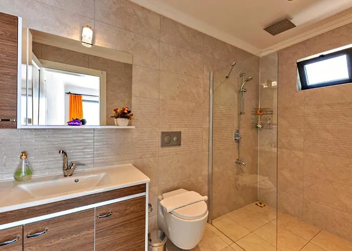 2 Bedroom In Uzumlu - Private Pool,garden&jacuzzi *