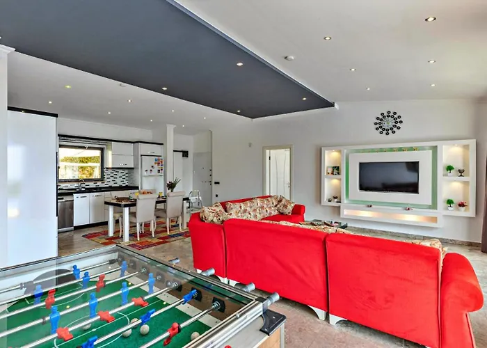 2 Bedroom In Uzumlu - Private Pool,garden&jacuzzi Kalkan
